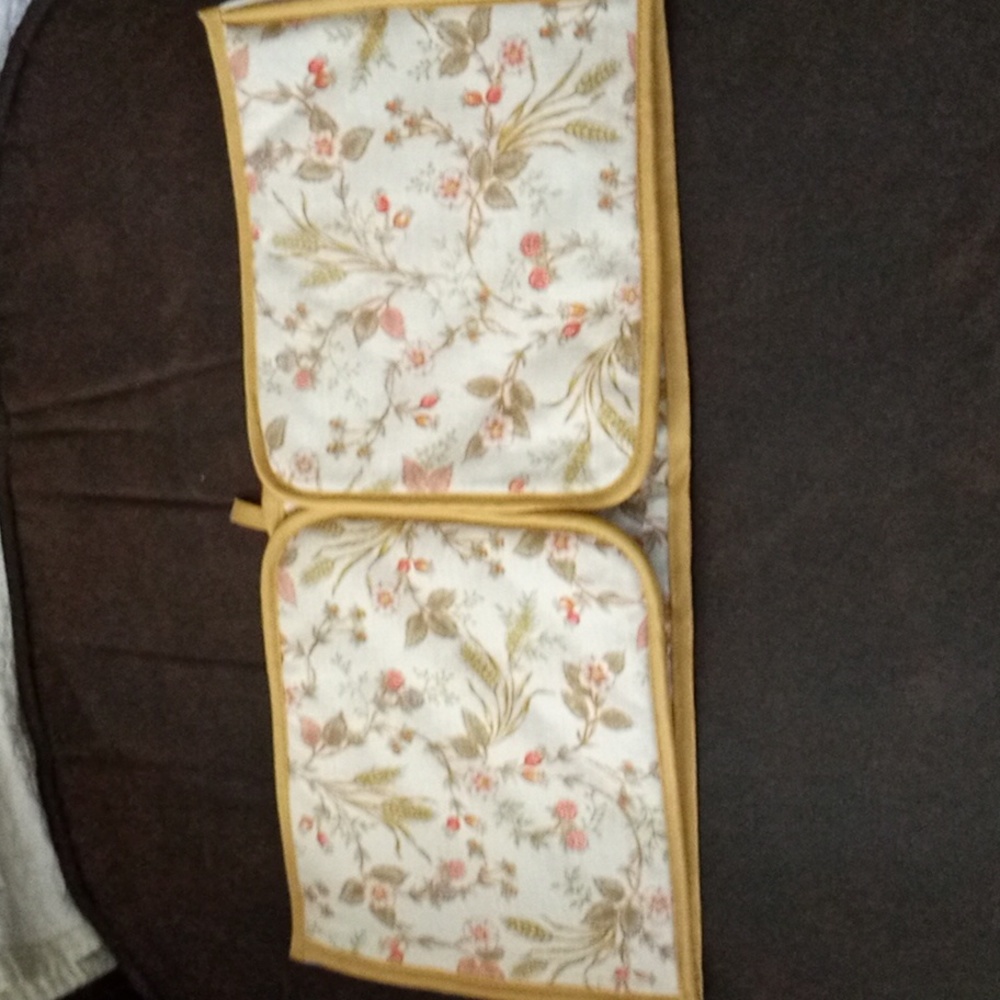 St Michael Floral Double Oven Gloves